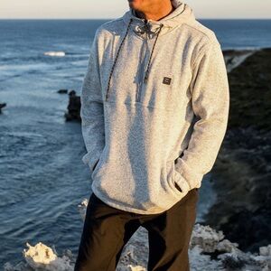 Billabong half zip pullover